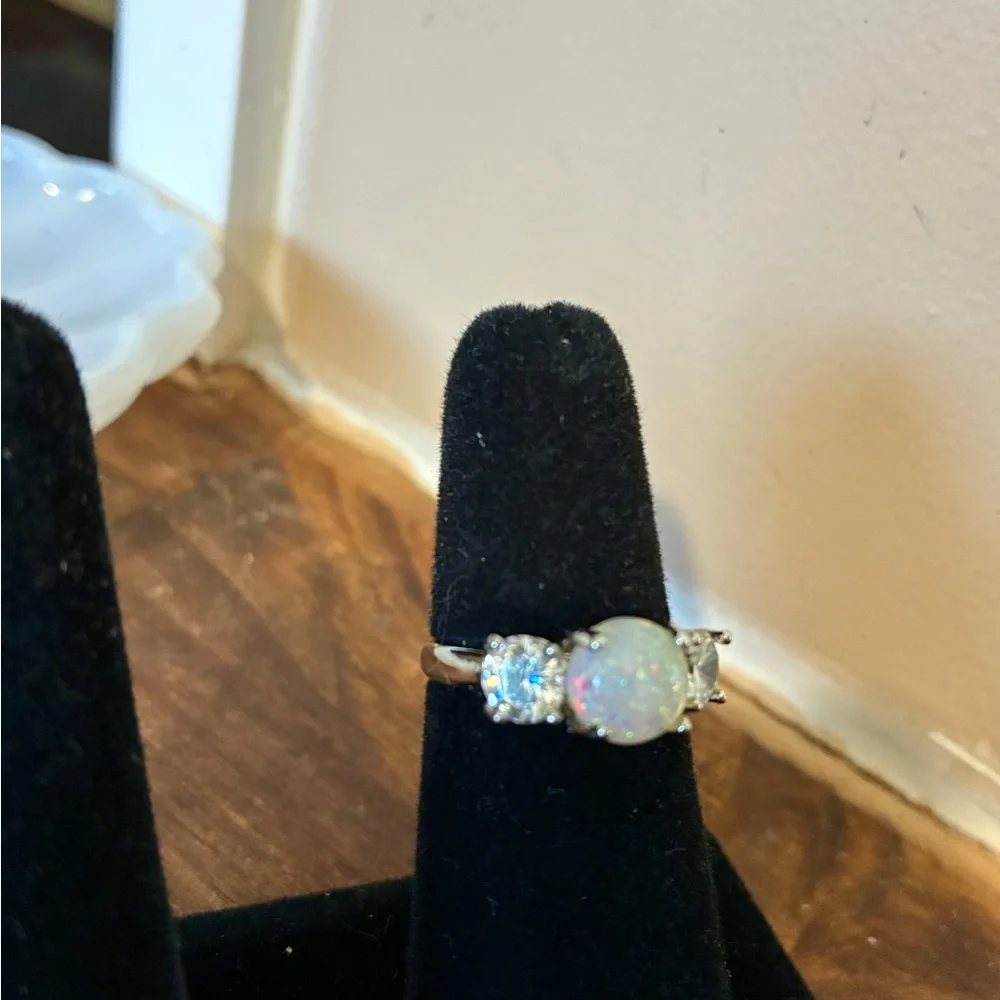 Opal Sterling silver CZ Ring - Picture 5 of 6